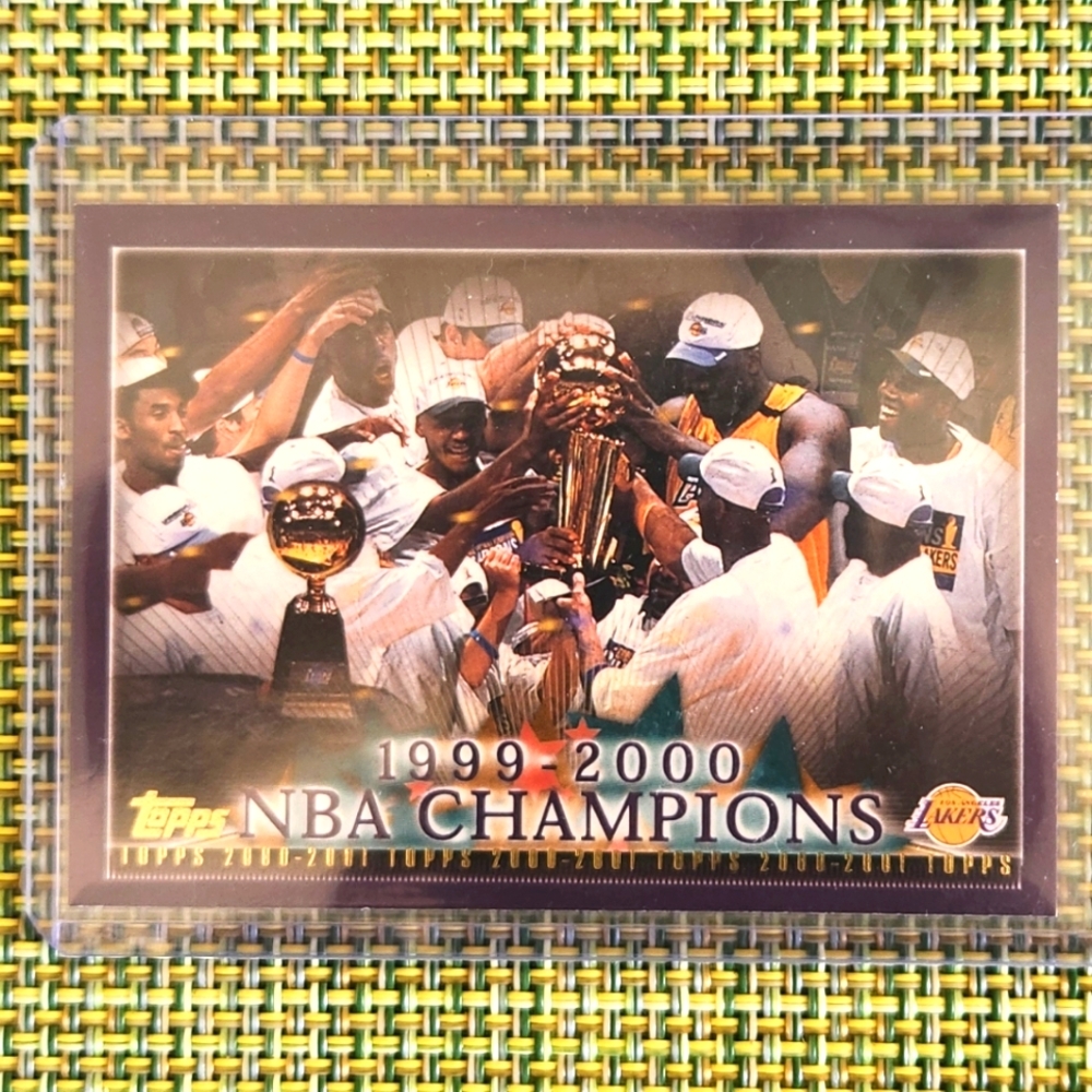 Kobe Bryant/Shaquille O'neal 1999-2000 Lakers NBA Champions Card